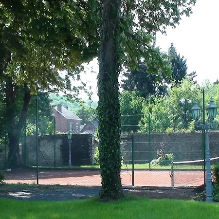 Prázdninový dům Group With Pool & Sauna Wanze