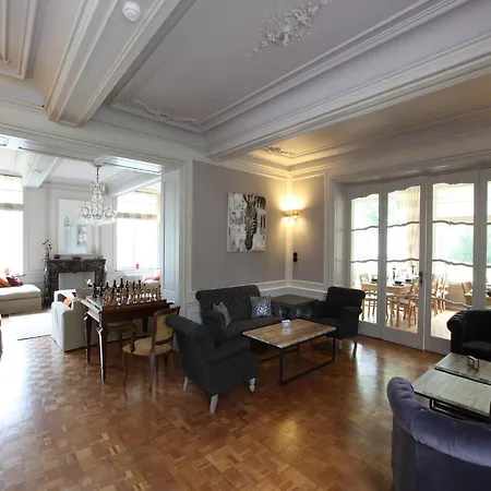 Group With Pool & Sauna *