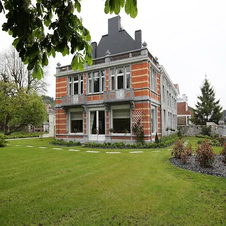 Group With Pool & Sauna *