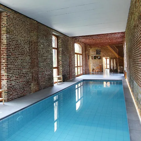 Group With Pool & Sauna *