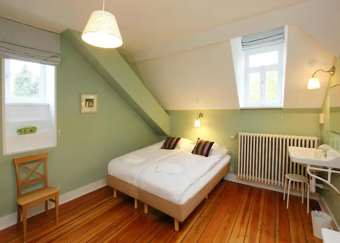 Group With Pool & Sauna * Wanze